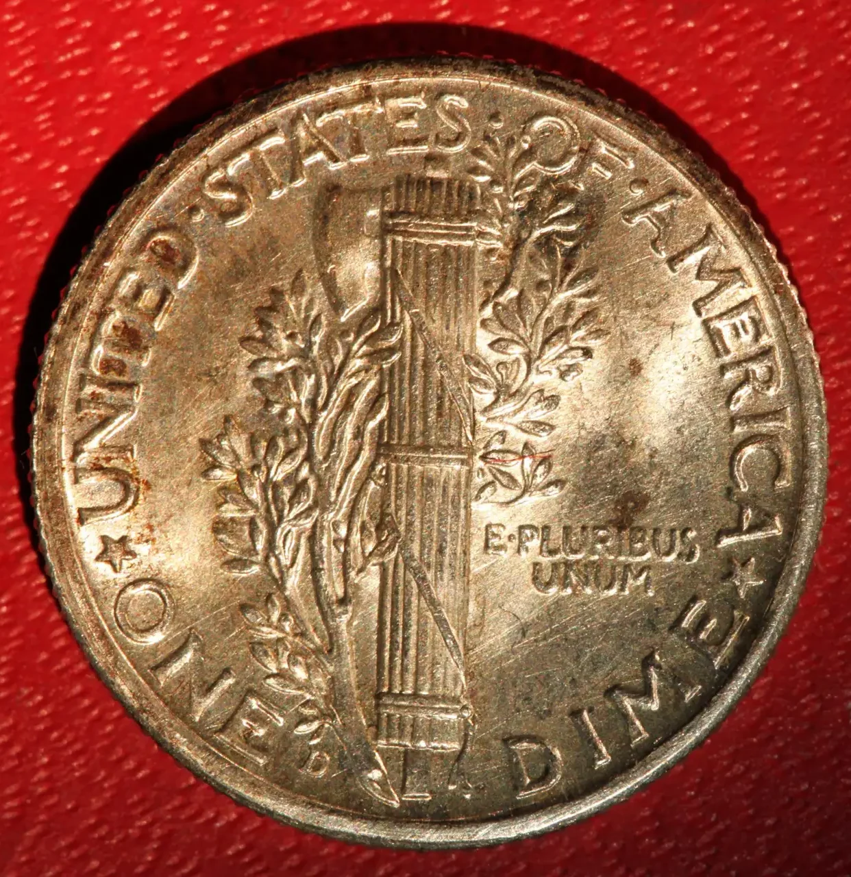 1940-D Mercury Dime in MS65 Gem Brilliant Uncirculated - Image 2