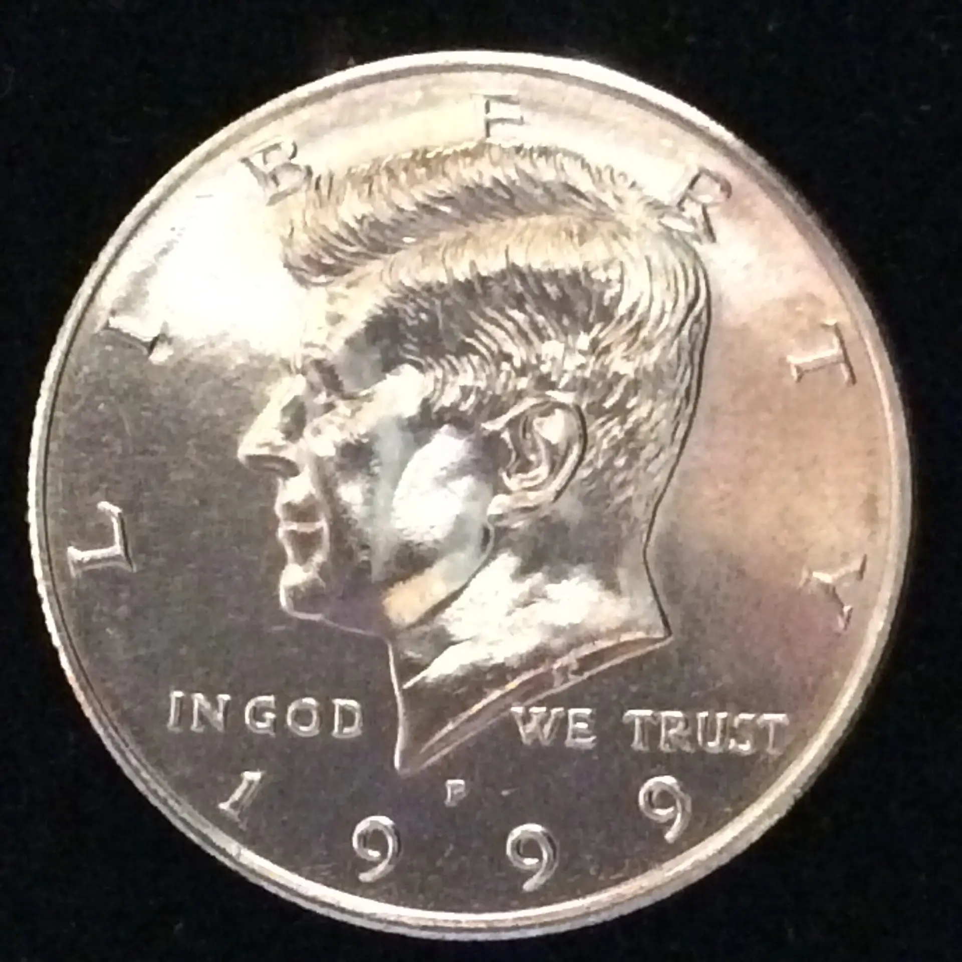 1999-P Kennedy Half Dollar in MS64 Condition from an UNC. MInt Set
